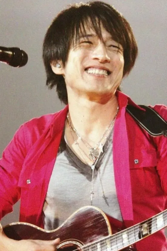 2005〜2010年:アシメショート&黒髪回帰