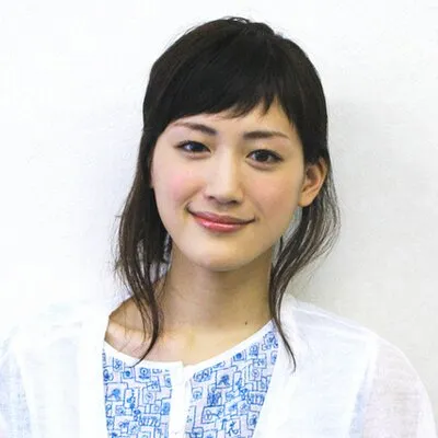 綾瀬はるかさんのお母様はどんな人?個人事務所代表としての顔も