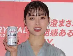 橋本環奈さんのお父様の職業は「公務員」?
