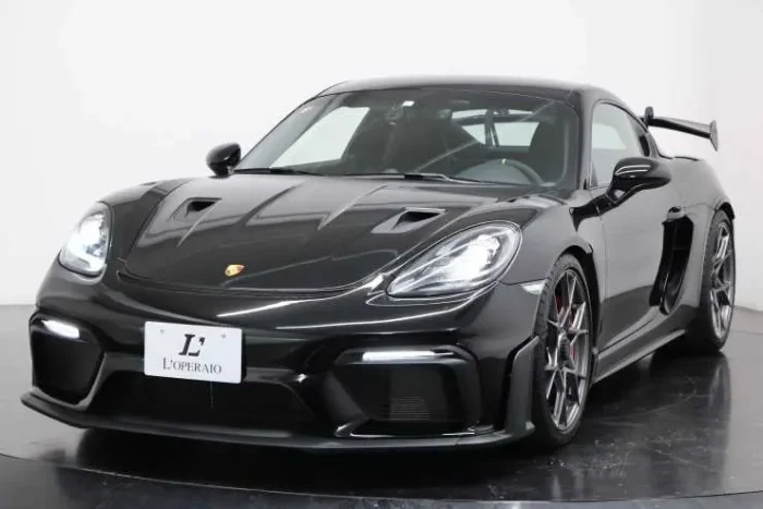 山下智久の愛車は?メディア登場車種と現在の所有車を探る